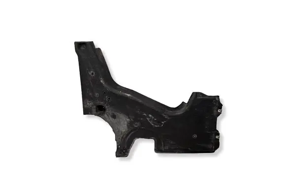 BMW 5 G30 G31 G38 Fuel tank bottom protection 51757340789 7340789