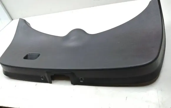 Nissan Pulsar Tailgate trim 909013ZL0A