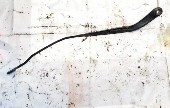 Dodge Journey Front wiper blade arm 05116304ad