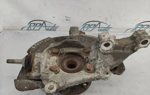 Volvo S80 Front wheel hub 9461943