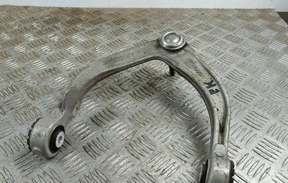 Volvo XC90 Front lower control arm/wishbone K282204