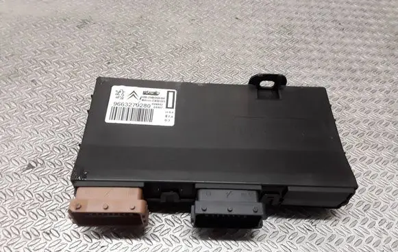Citroen C4 I Picasso Seat control module 9663279280