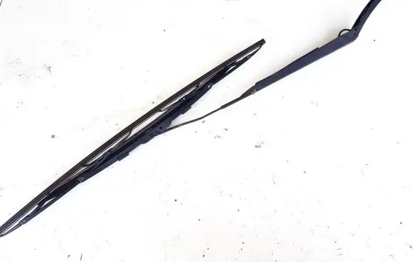 KIA Carens II Front wiper blade arm