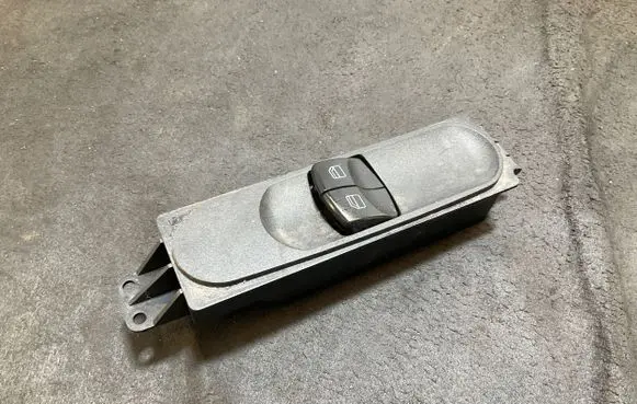Mercedes-Benz Sprinter W906 Electric window control switch A9065451513 Q07ZGS002 5755246
