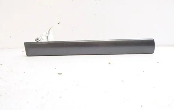 Renault Clio III Front door card panel trim