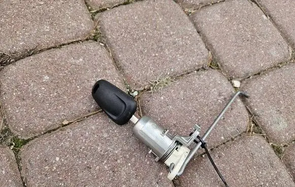 Opel Astra K Ignition lock 5O5P5L5E5X1302