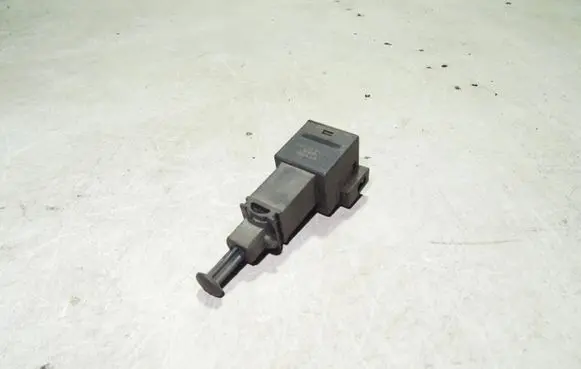 Volkswagen Multivan T4 Brake pedal sensor switch