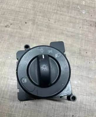 Mercedes-Benz Sprinter W906 Light switch A9065450104 1115665 ZGS002