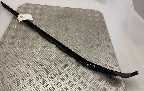 Lexus RX 450H Windshield trim 74L