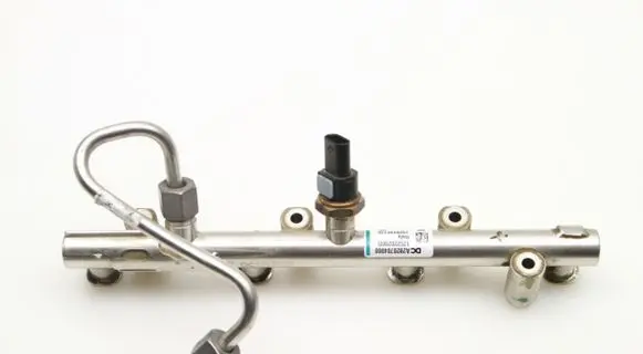 Renault Kadjar Fuel main line pipe