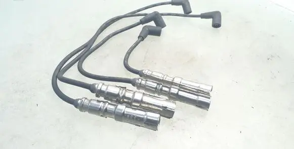 Volkswagen PASSAT B6 Ignition plug leads 13307A5