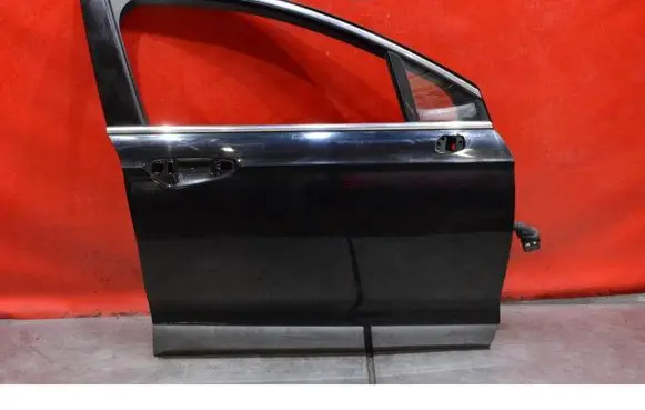 Ford Mondeo MK I Front door 