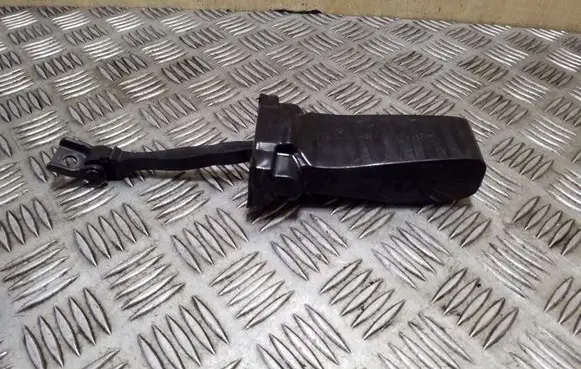 Skoda Octavia Mk3 (5E) Rear door check strap stopper 5E0839267A 5E0839249