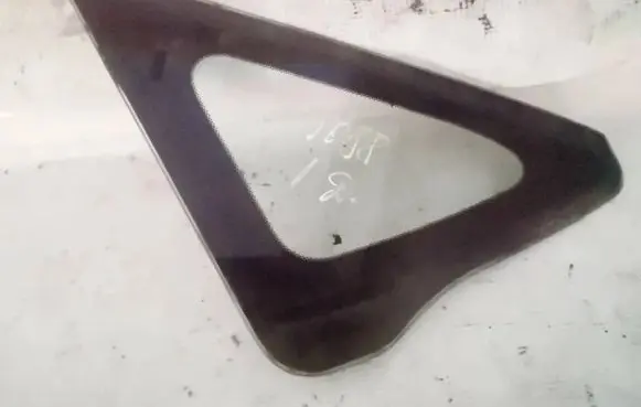Honda FR-V Front triangle window/glass 