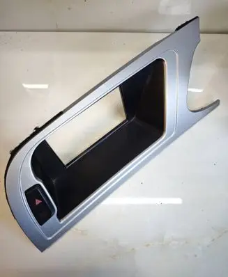 Audi A4 S4 B8 8K Radio/GPS head unit trim 8K2857185