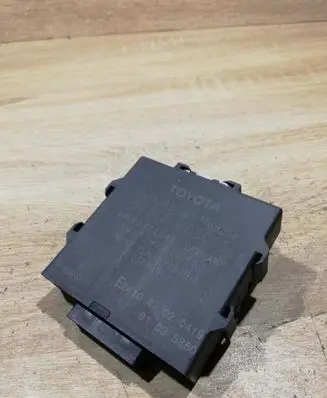 Toyota Avensis T270 Parking PDC control unit/module 8934005011
