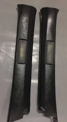 Mercedes-Benz E W124 (D)pillar trim (top) 1246920689