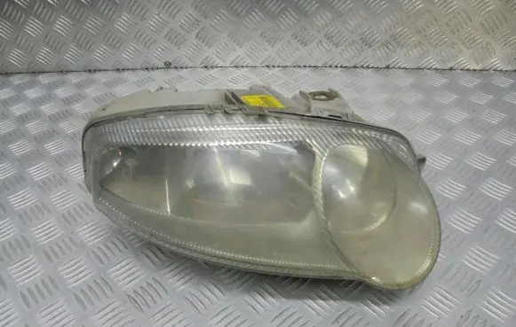 Alfa Romeo 147 Headlight/headlamp