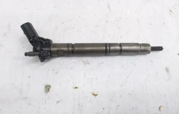 Audi Q7 4L Fuel injector 059130277CD 0445117 04451170221121