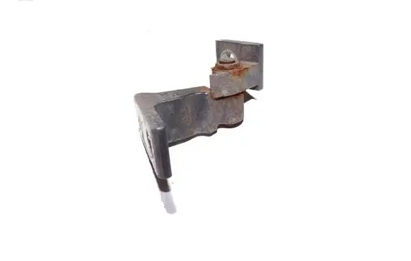 Volkswagen Jetta VI Front door upper hinge 8K0831401H