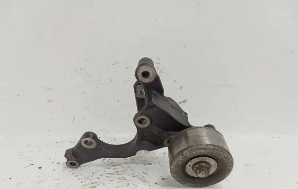 Toyota Hilux (AN120, AN130) Generator/alternator bracket 
