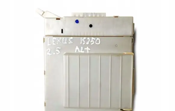 Lexus IS 220D-250-350 Other control units/modules 8273053024