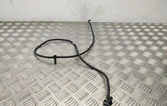 Peugeot 308 Windshield washer fluid hose 