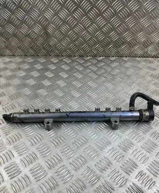 Fuel main line pipe