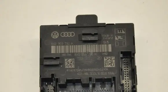 Audi A1 Door control unit/module 8X0959792K