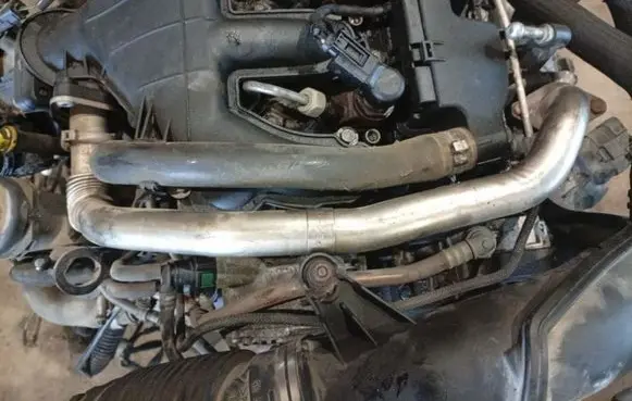 Citroen C4 Grand Picasso EGR valve line/pipe/hose