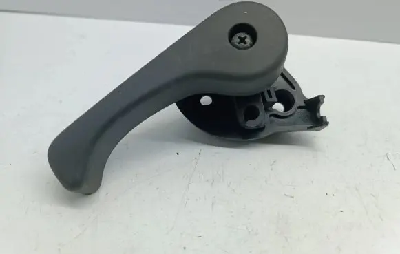 Hyundai i20 (PB PBT) Engine bonnet (hood) release handle