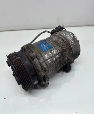 Volkswagen Golf IV Air conditioning (A/C) compressor (pump) 1J0820803K 1233