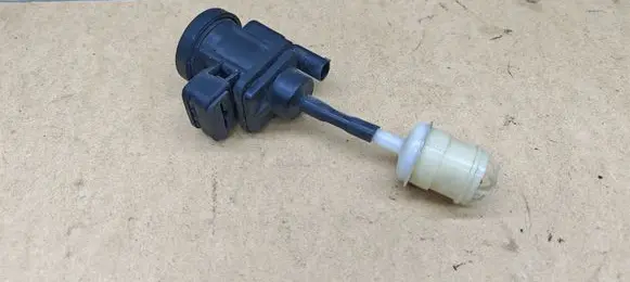 Mercedes-Benz CLK A209 C209 Turbo solenoid valve A0005450427