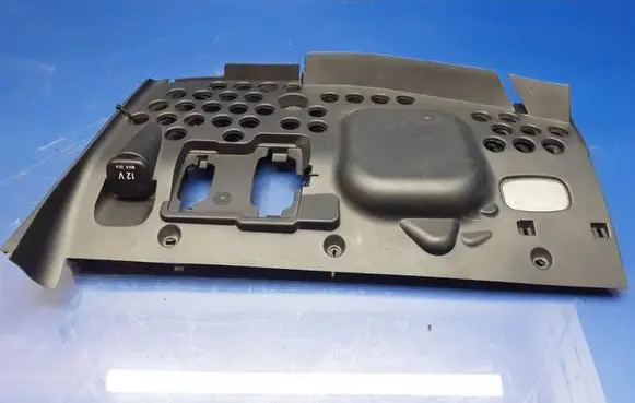 Mercedes-Benz ML W164 Dashboard lower bottom trim panel A1646800517