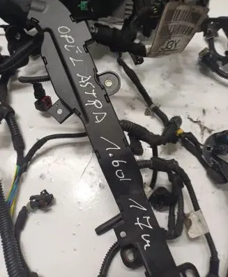 Opel Astra K Engine installation wiring loom 13497192