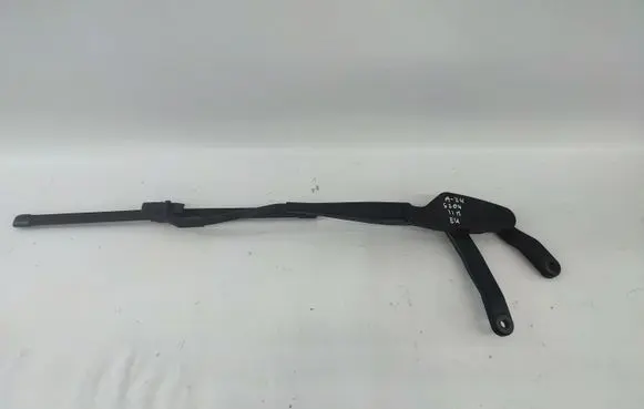 Mercedes-Benz C W204 Front wiper blade arm A2048201544