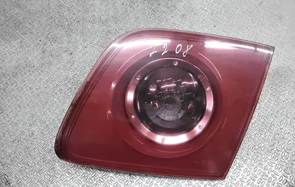 Mazda 3 I Rear/tail lights E110639