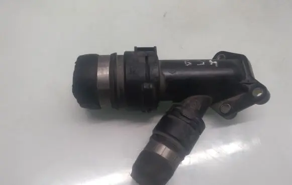 BMW 5 E39 Engine coolant pipe/hose 1112247744