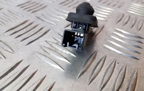 Mitsubishi ASX Front door sensor 