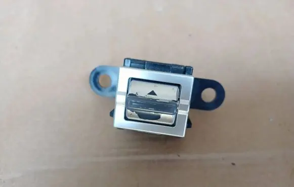 Mazda 2 Suspension ride height/mode switch D09V-66YK0 D09V66YK0