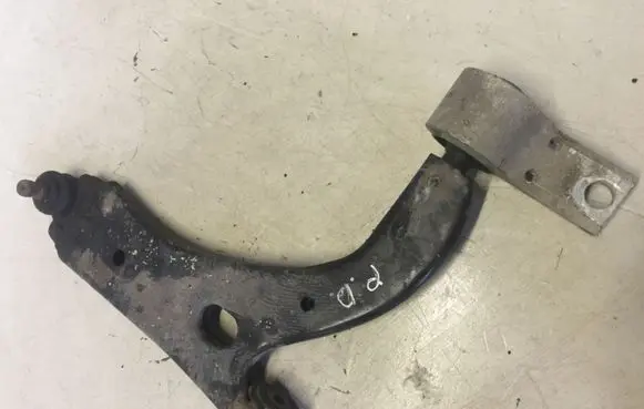 Mazda 2 Front lower control arm/wishbone