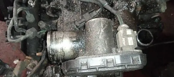Renault Laguna III Throttle valve 8200302798F