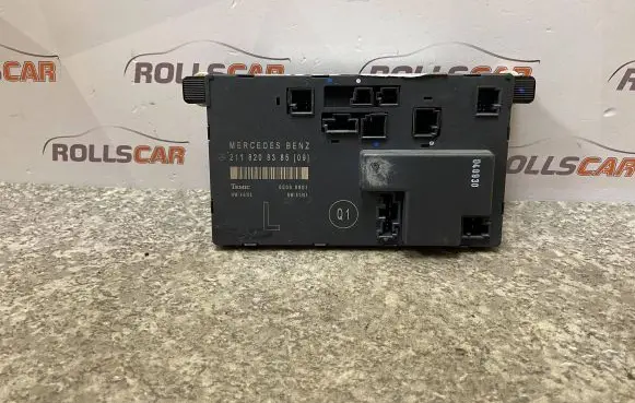Mercedes-Benz E W211 Door control unit/module 211820838509