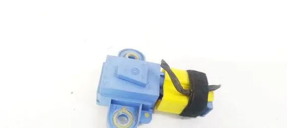 Volkswagen Golf V Airbag deployment crash/impact sensor 1K0955557B