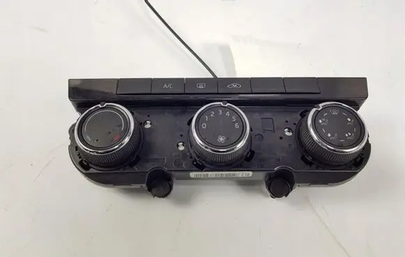 Skoda Octavia Mk3 (5E) Climate control unit 5E0820047D