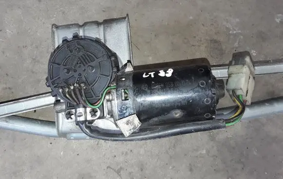 Volkswagen II LT Wiper motor 0390241345