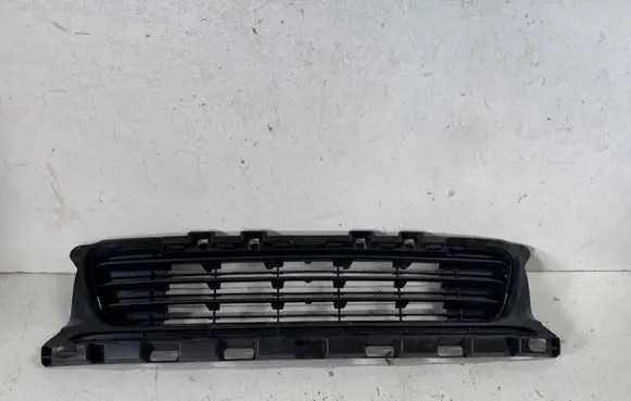 Peugeot 308 Front bumper lower grill