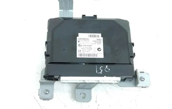Hyundai Santa Fe Door central lock control unit/module 97RI012457