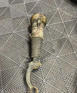 Audi A6 C7 Front air suspension shock absorber 