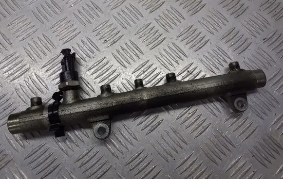 Renault Laguna II Fuel main line pipe 7700111013